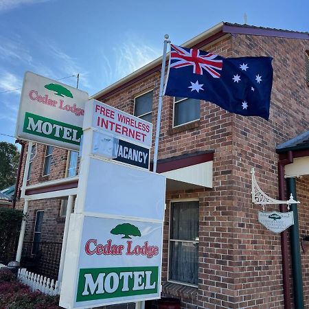 آرميدال Cedar Lodge Motel المظهر الخارجي الصورة