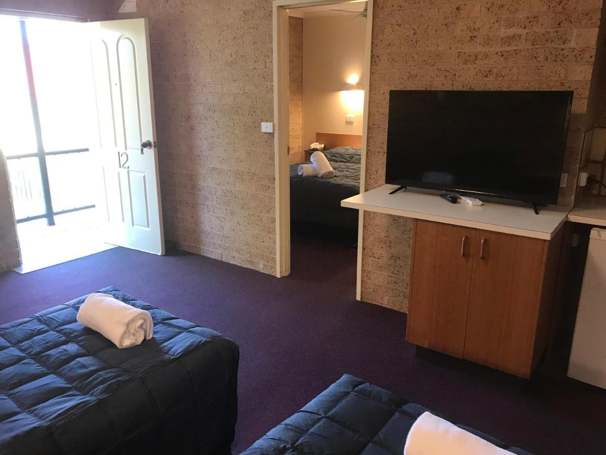 آرميدال Cedar Lodge Motel المظهر الخارجي الصورة