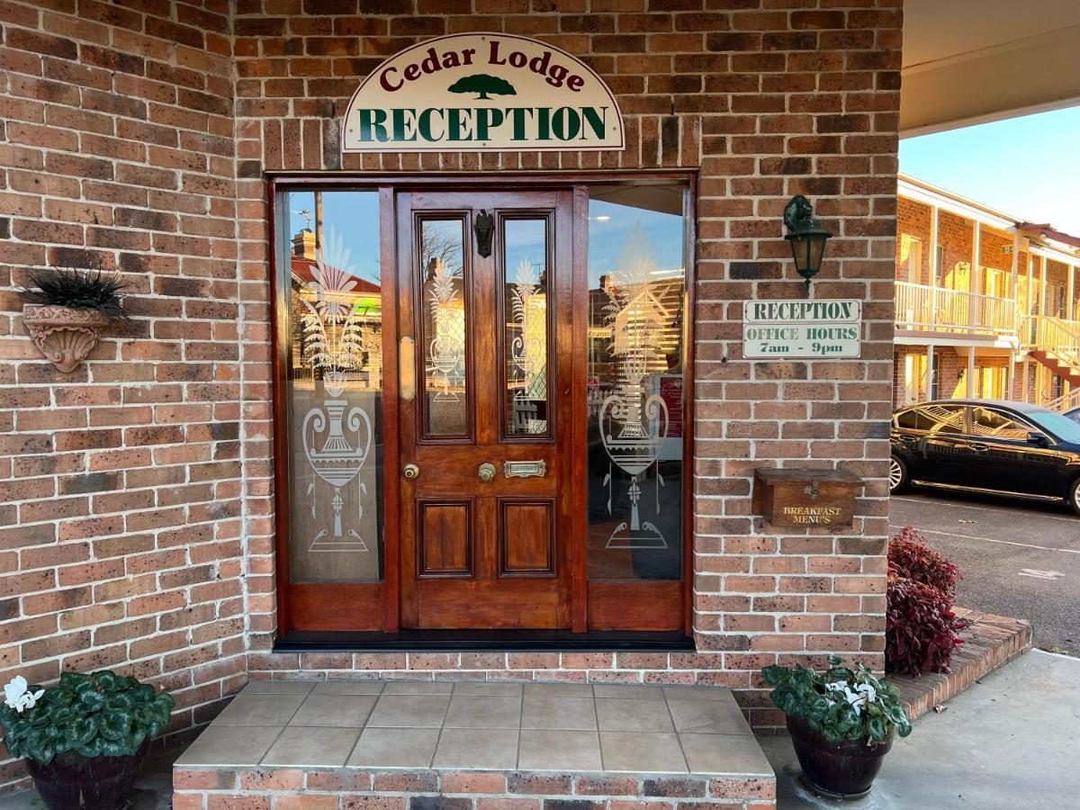 آرميدال Cedar Lodge Motel المظهر الخارجي الصورة